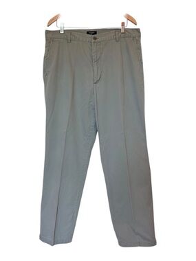 Dockers Men's light Gray Straight-Leg Chinos 36x32